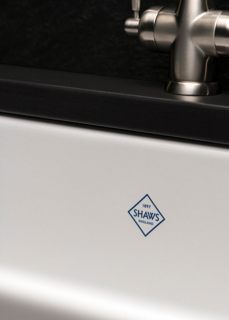 Shaws Sinks The House of Rohl