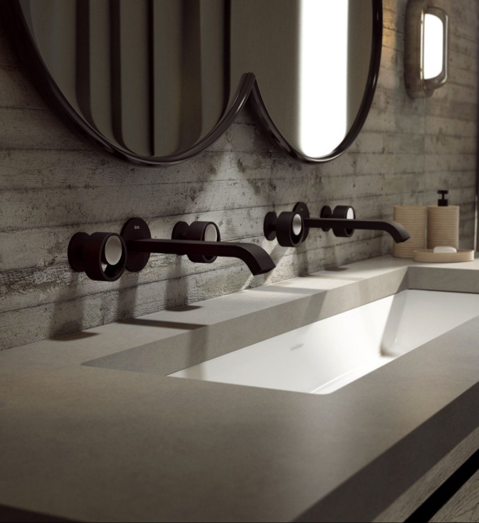 Eclissi Wall Mount Faucet