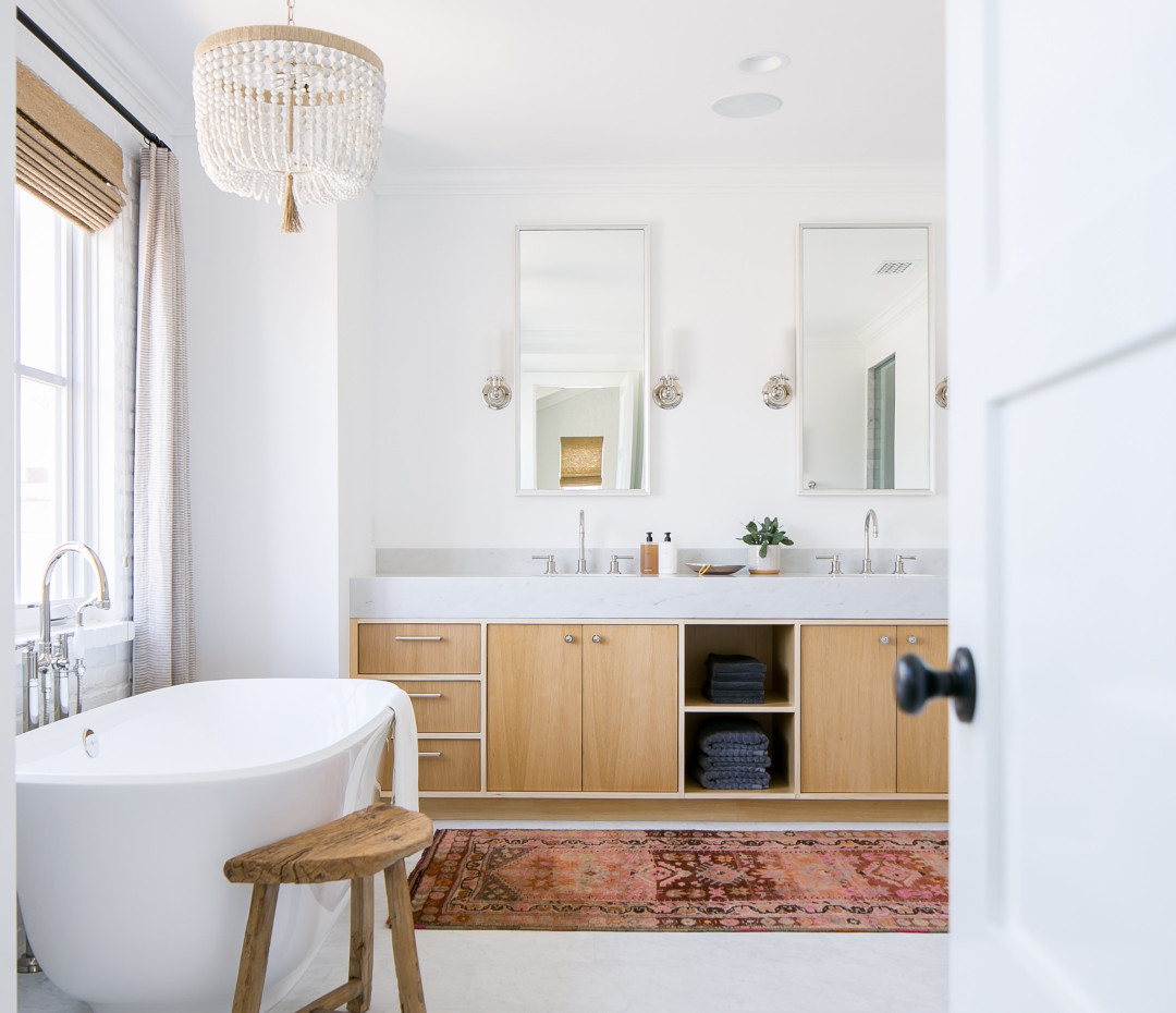 Amiata by Ryan Garvin