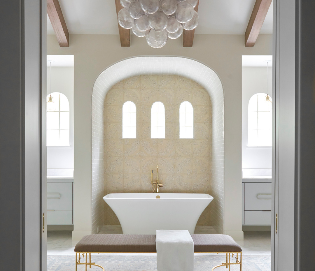 Ravello Bath by SHM Architects, Morgan Farrow Interiors + Nathan Shroder Photography