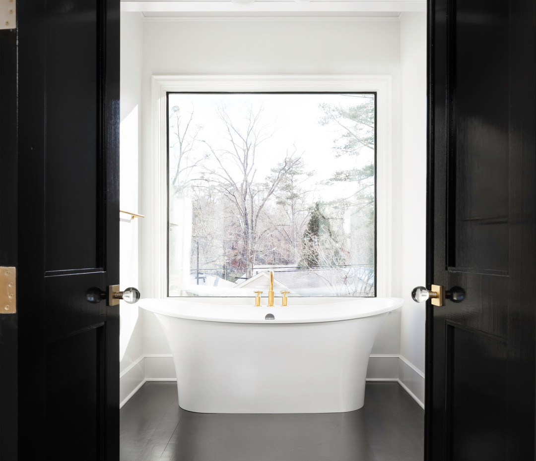 Toulouse Bath by Chickadee Interiors + Tommy Daspit Photography