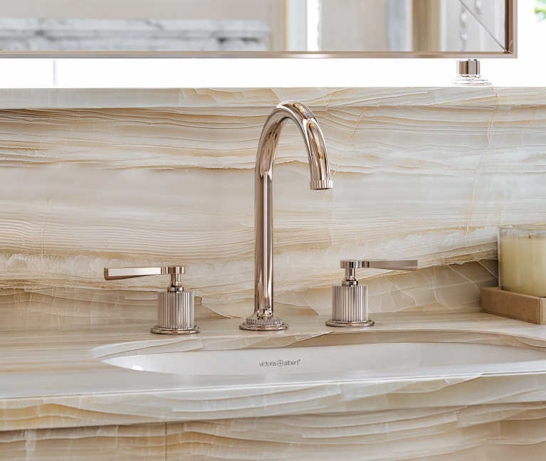 Apadana bathroom faucet