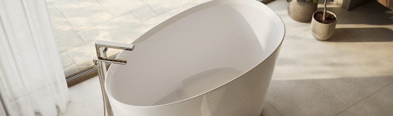 Kerid bath and soaking tub