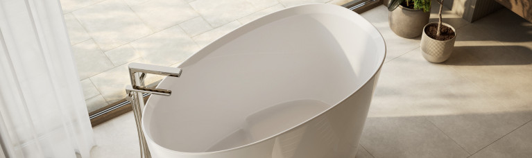 Kerid bath and soaking tub
